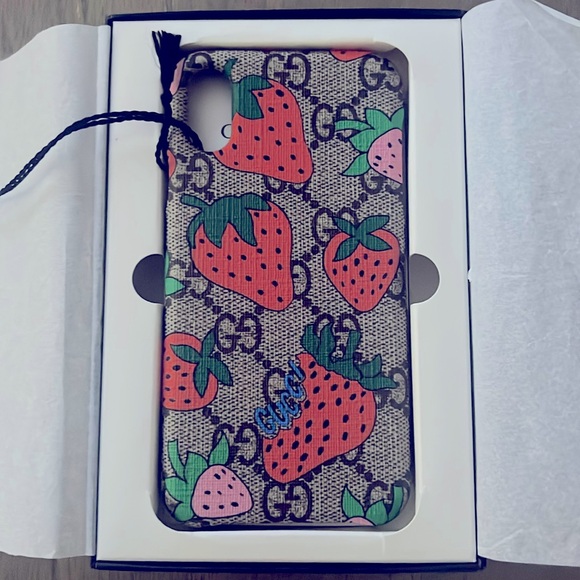 Gucci Case - Picture 1 of 7